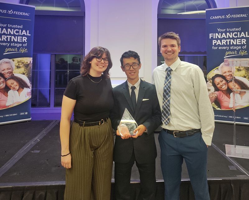 Dr. Zhang receiving the LSU Rainmaker Award